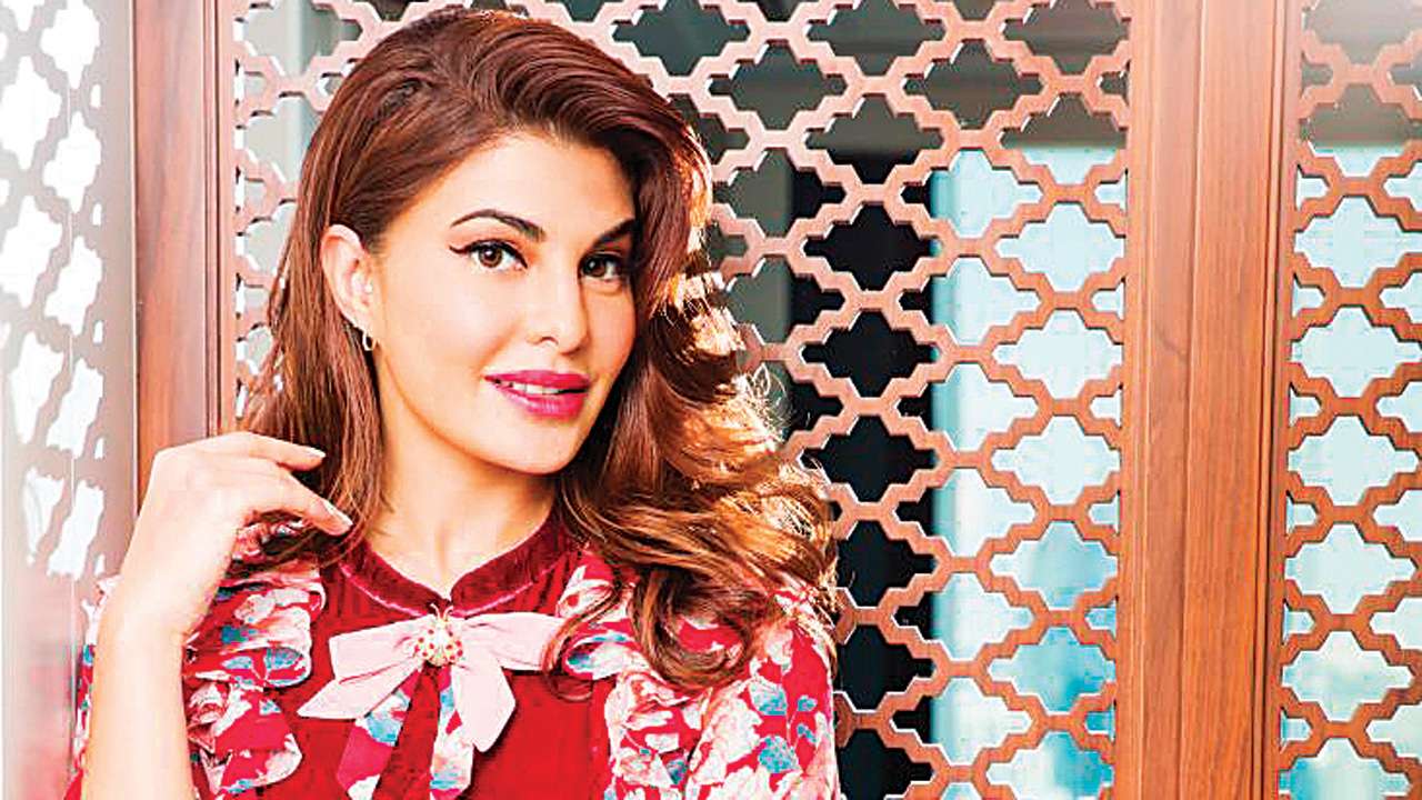 Buzz is: Jacqueline Fernandez in 'Chashme Baddoor 2'?