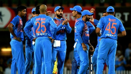 Toss: India opt to bowl first; India make no changes