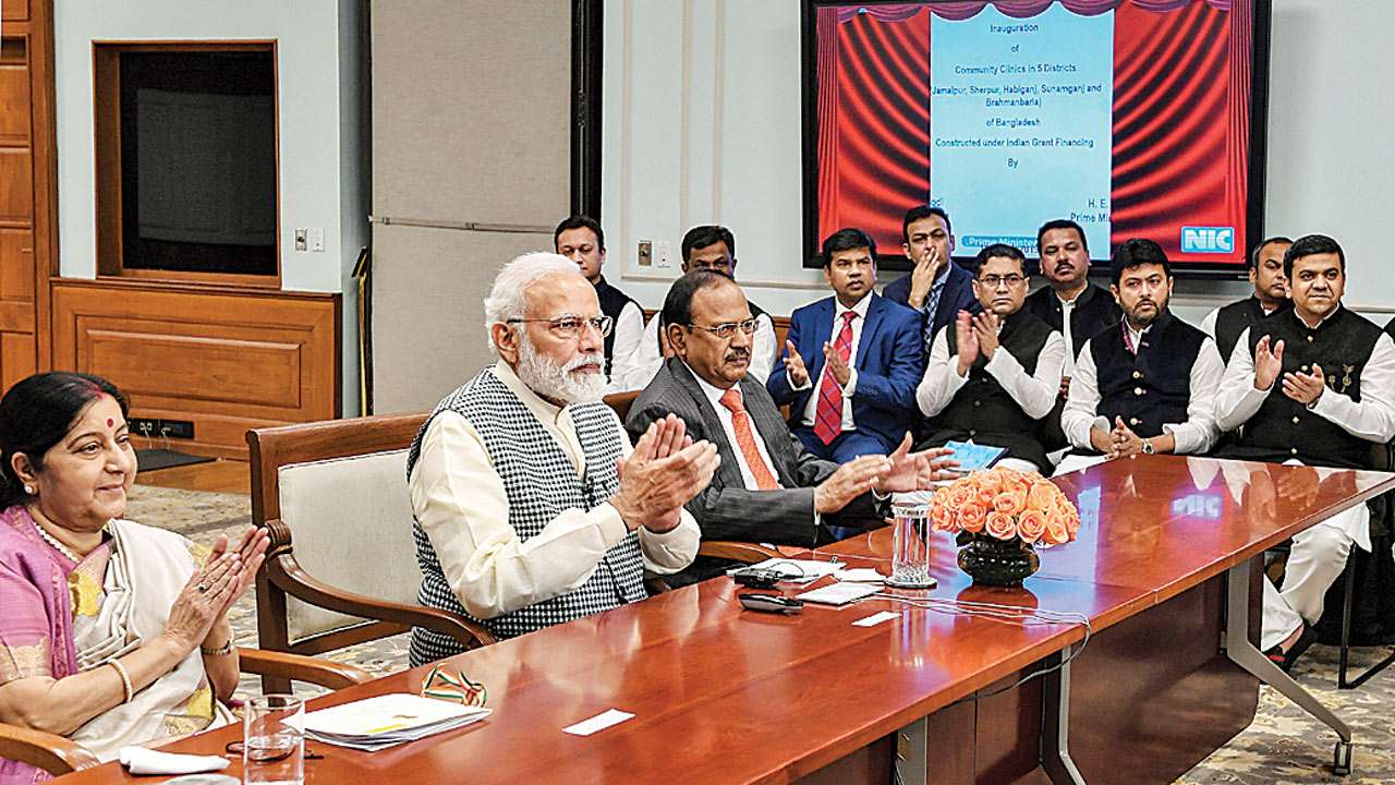 Sushma Swaraj, Narendra Modi