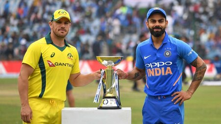 Toss: Australia win the toss and opt to bat, India make two changes
