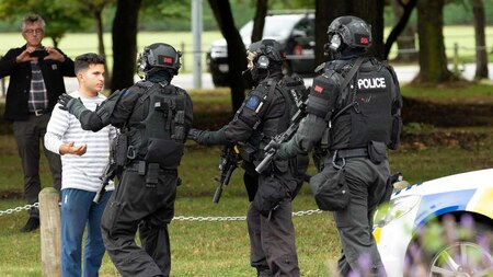 New Zealand police detain four