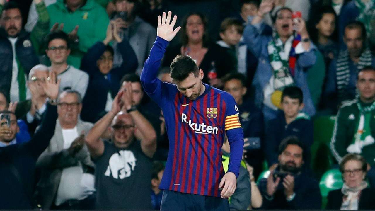 LaLiga openers: Fans chant Messi's name as Barcelona beat Real Sociedad 4-2