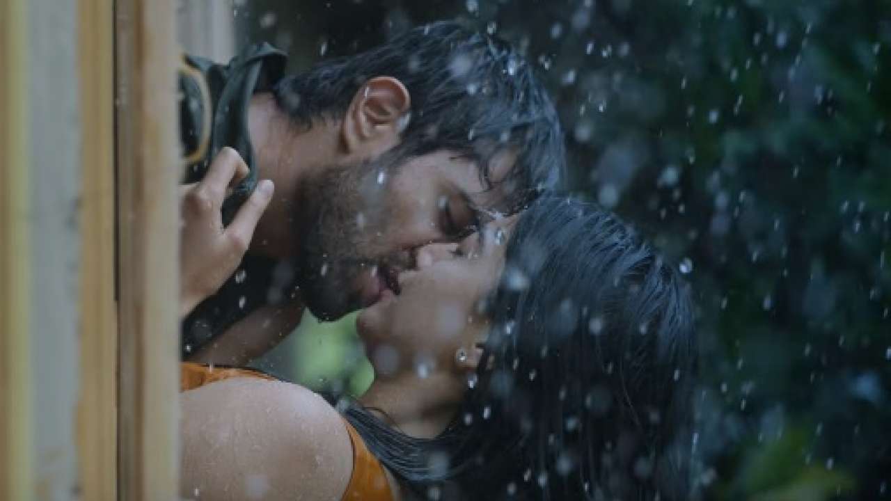 Rashmika Mandanna breaks silence on her liplock with Vijay Deverakonda