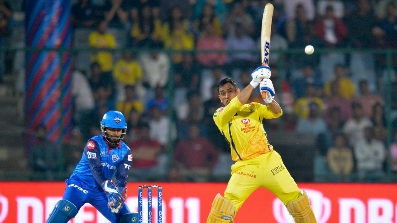 Dhoni makes it a close contest