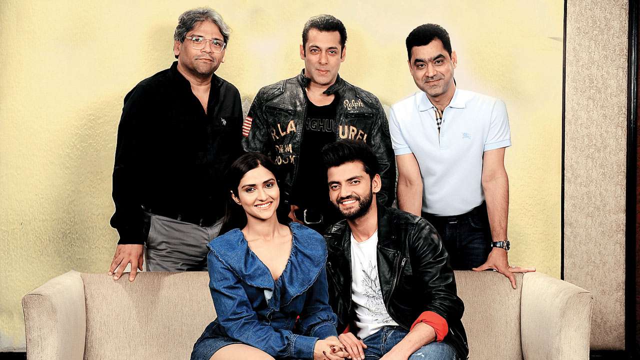 Ashwin Varde, Salman Khan, Murad Khetani, Zaheer Iqbal and Pranutan Bahl