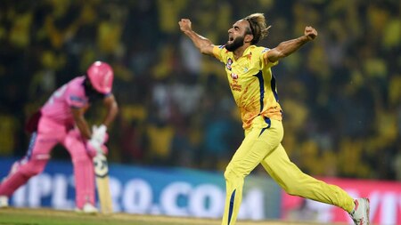 Imran Tahir breaks the stand