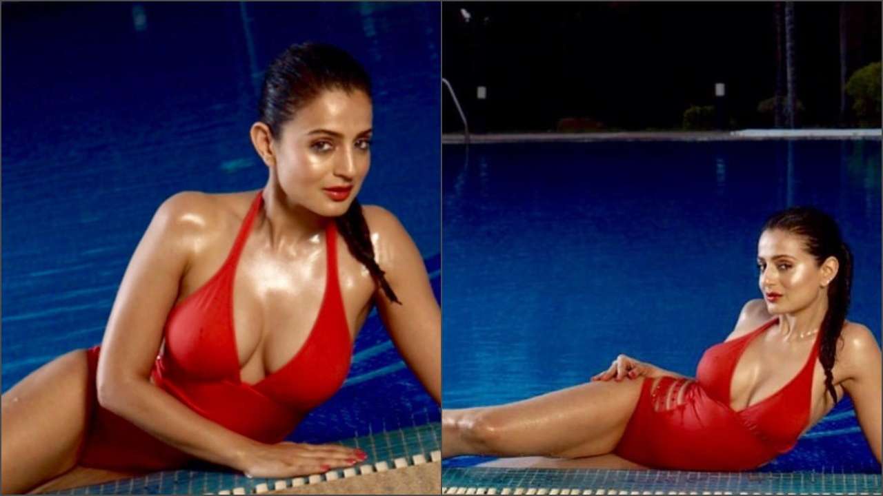 Ameesha Patel's RED HOT monokini pictures are the reason for the rising  temperatures this April!