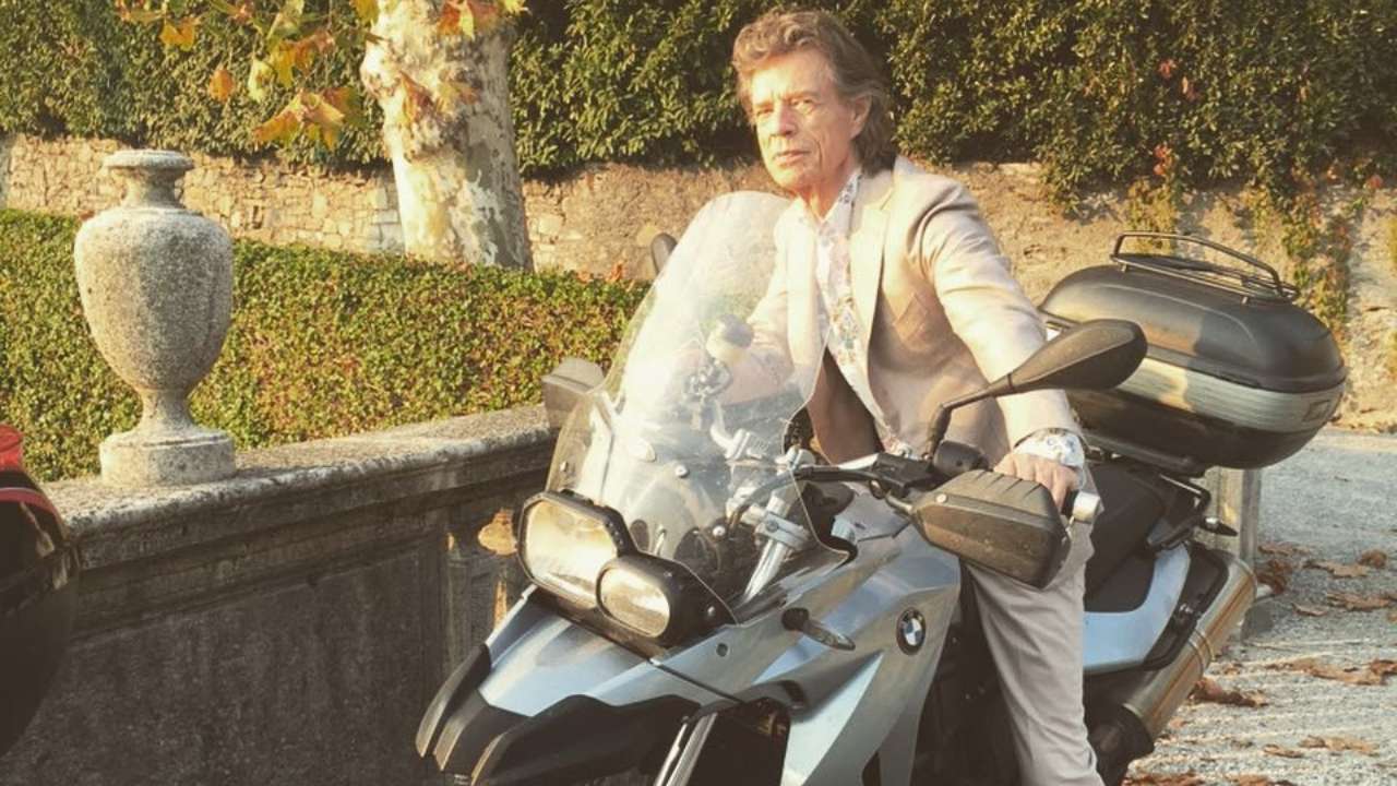 'Rolling Stones' frontman Mick Jagger thanks well-wishers post his heart surgery