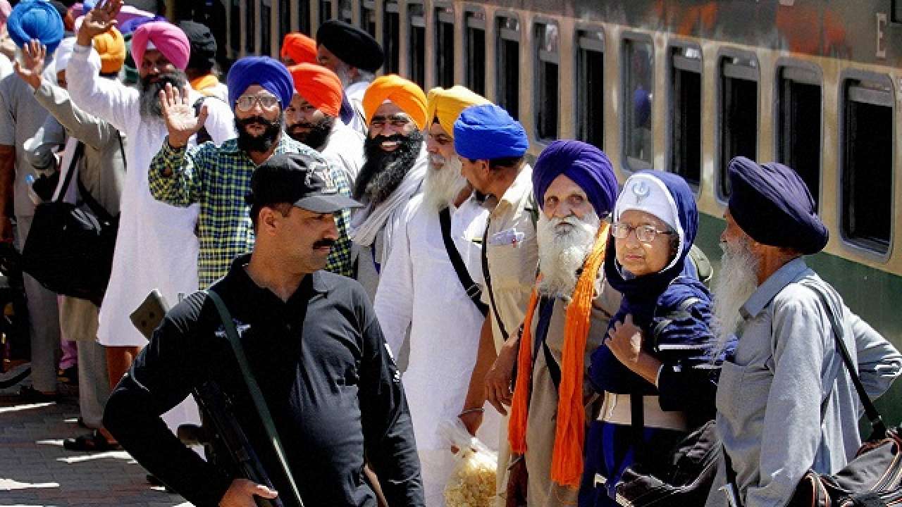 2,200 Indian Sikhs arrive in Pakistan for Baisakhi at Gurdwara Panja Sahib