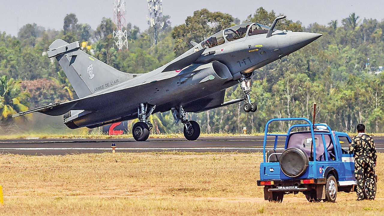 Rafale jet