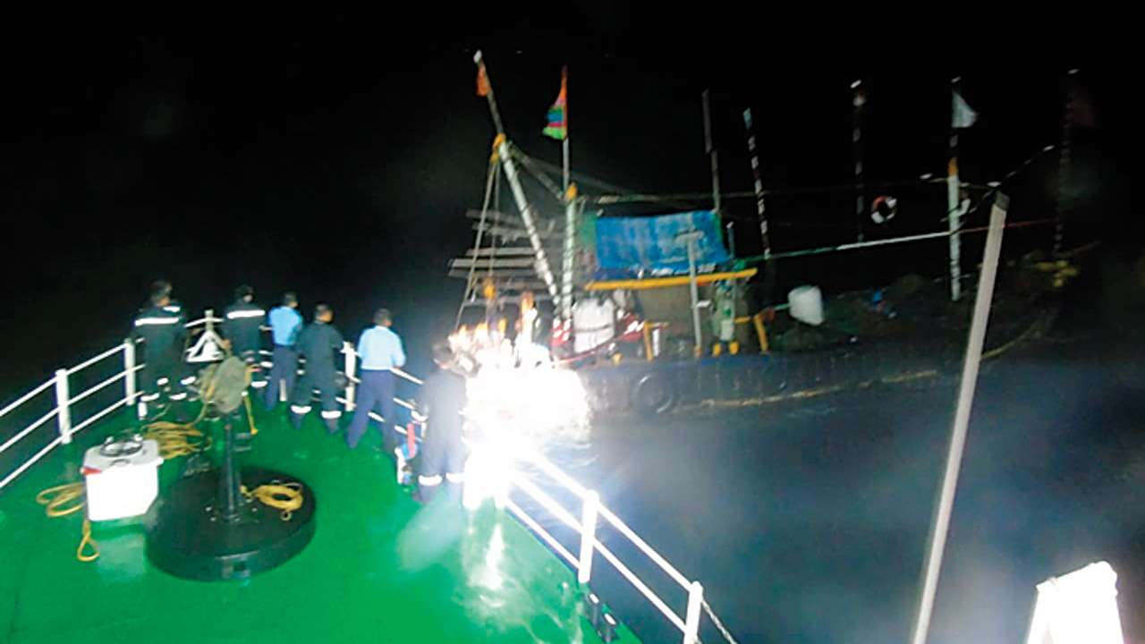 Coast Guard rescues eight fishermen of Porbandar