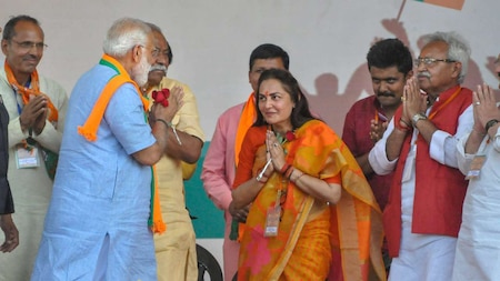 Prada joined BJP after leaving SP