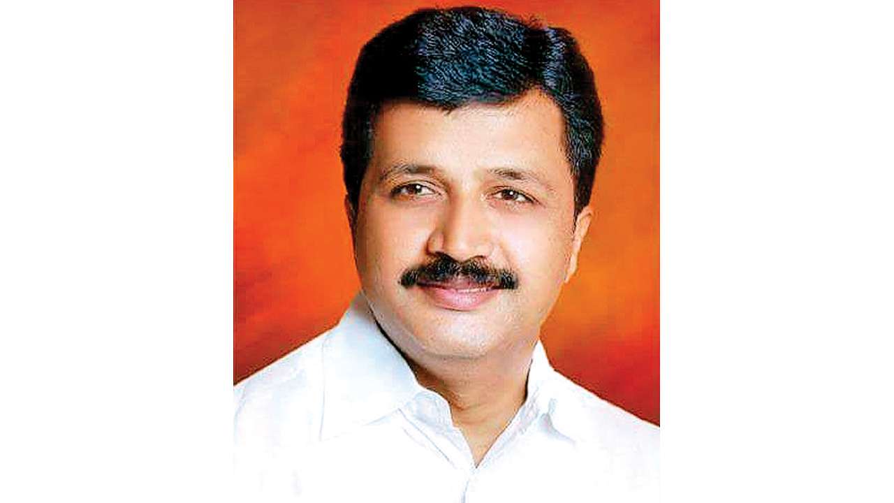 Manoj Akhare