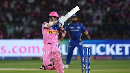 Smith takes Rajasthan home, RR win by 5 wickets