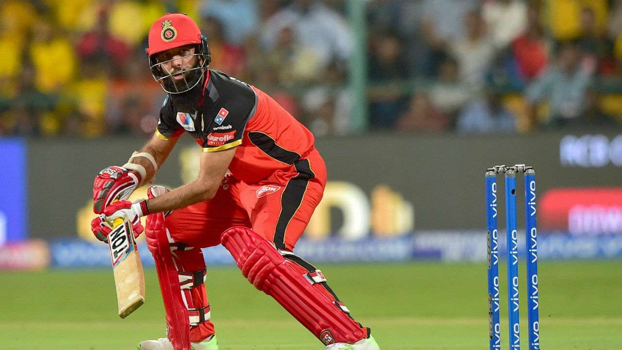 Royal Challengers Bangalore scored 161 for 7