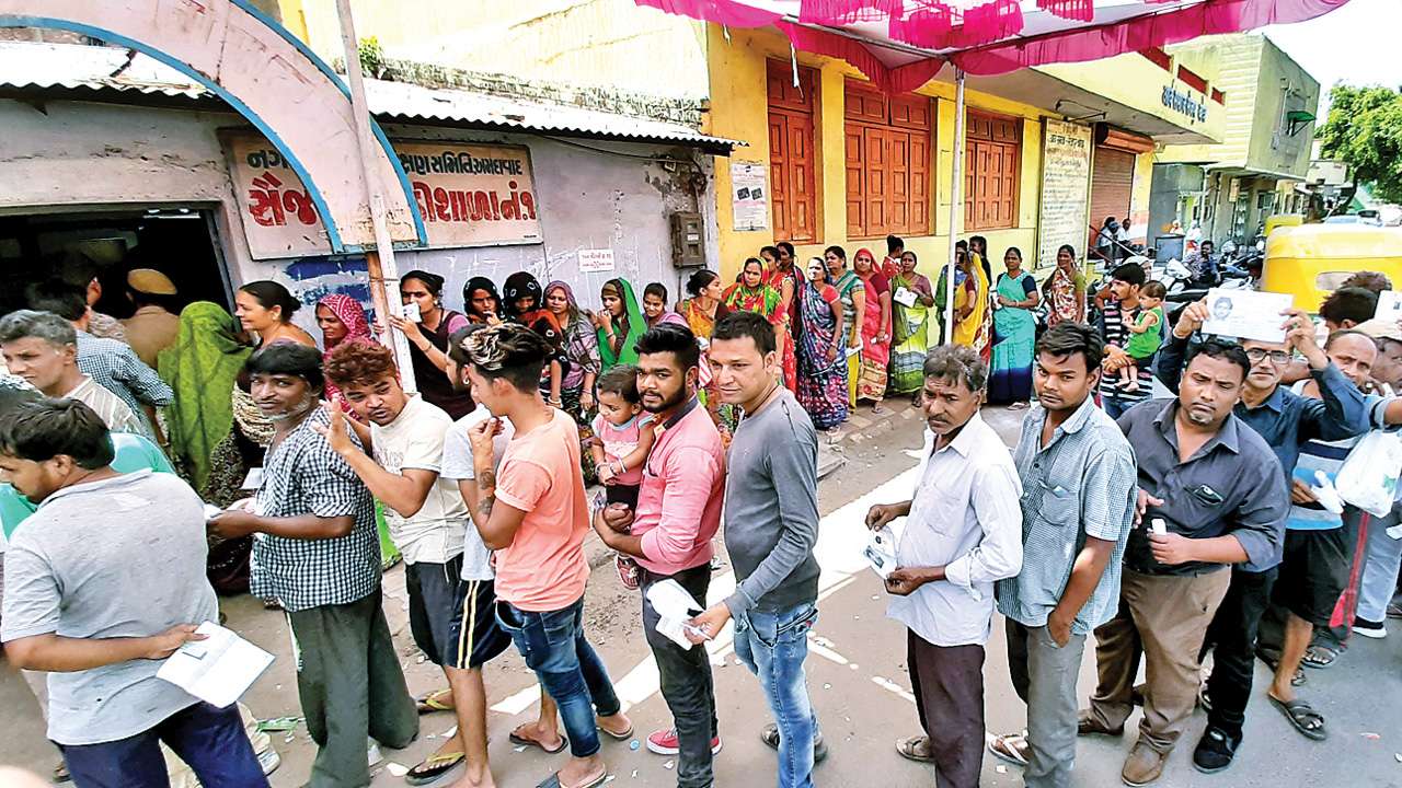 Lok Sabha Election 2019 Ahmedabad East Voters Turn Out In Huge Numbers 