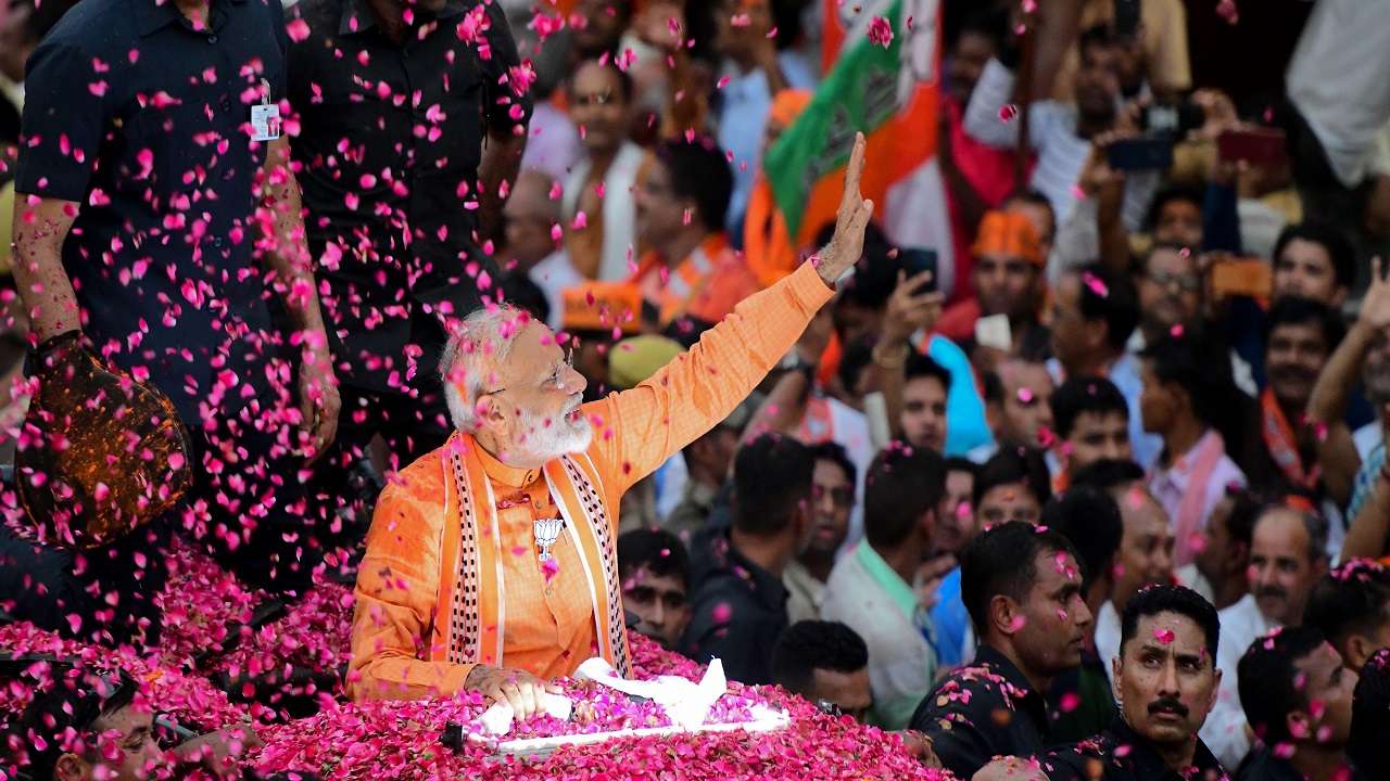 Day Before Nomination, PM Modi Holds Mega Roadshow In Varanasi ...