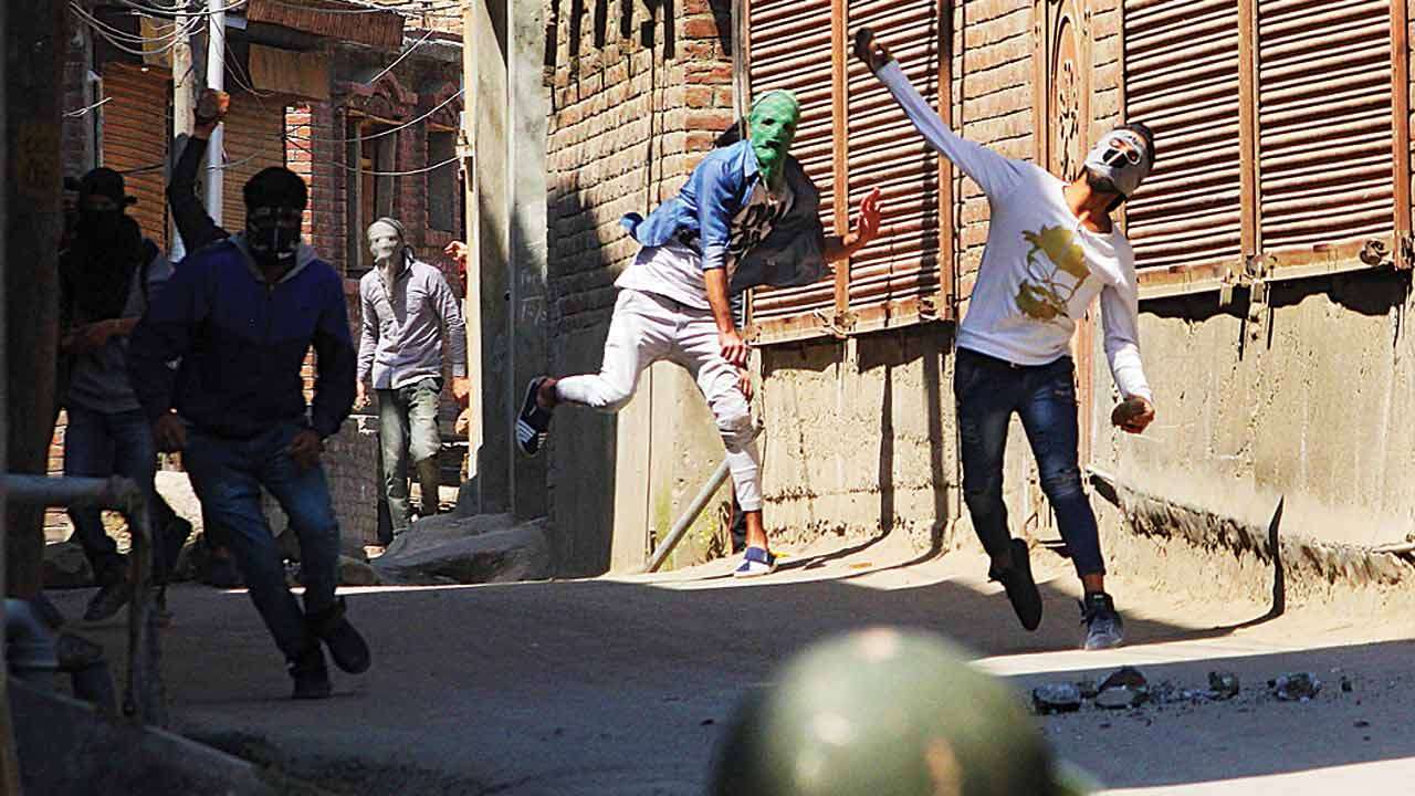 Stone pelters