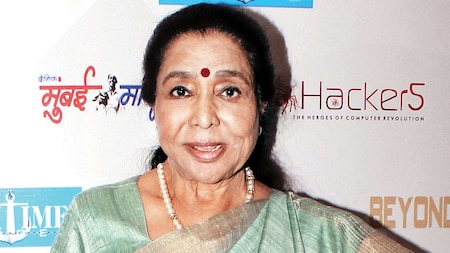 Asha Bhosle in the finale of a music show