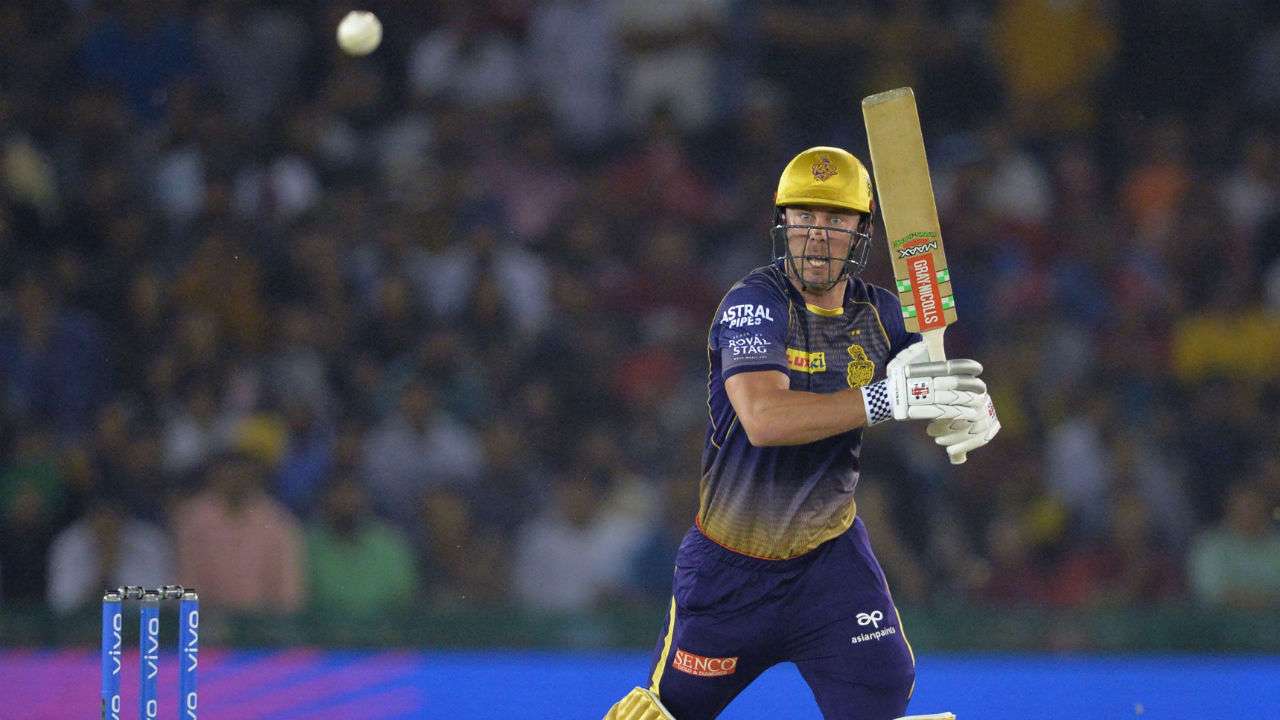 Chris Lynn falls after early start