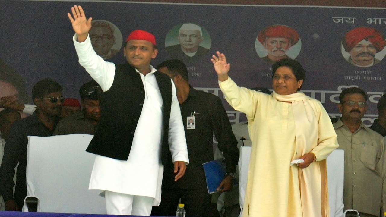Akhilesh Yadav - Mayawati
