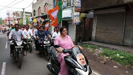 Hooghly BJP candidate Locket Chatterjee loses cool