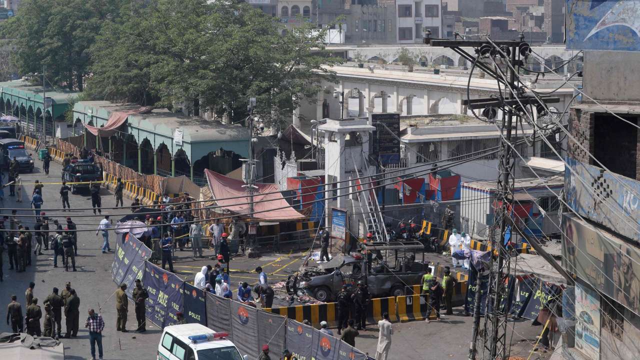 At least 9 killed, 25 injured in suicide blast near Data Darbar Sufi shrine in Lahore
