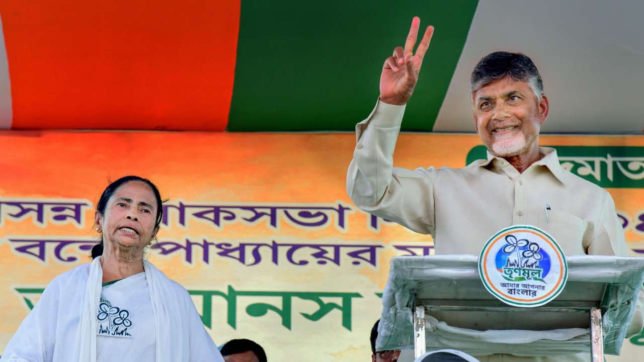 Mamata Banerjee with Chandrababu Naidu