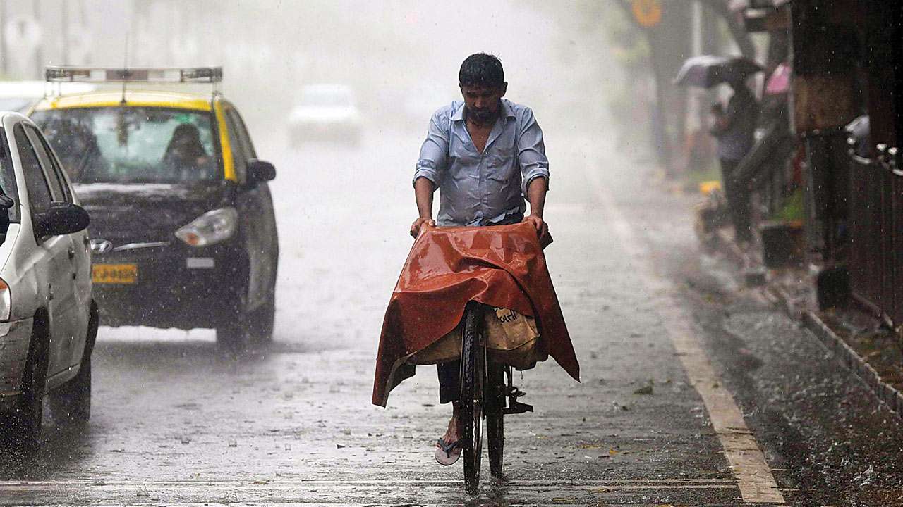 Weather enthusiasts predict Monsoon in Mumbai by June 14