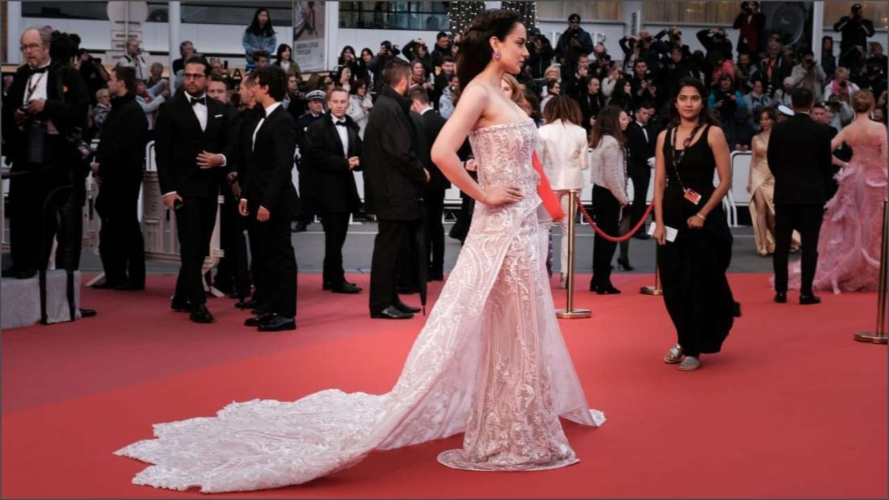   Kangana storms the red carpet of Cannes! 