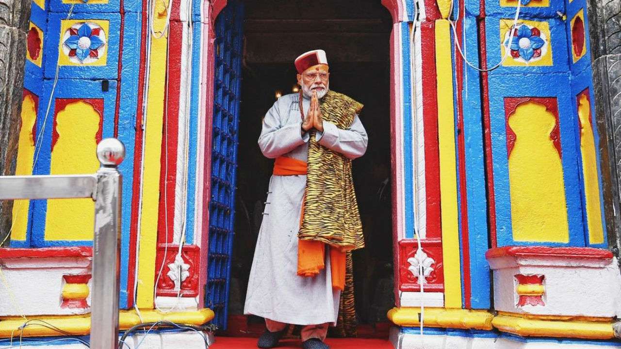 PM Modi at Kedarnath shrine on Saturday