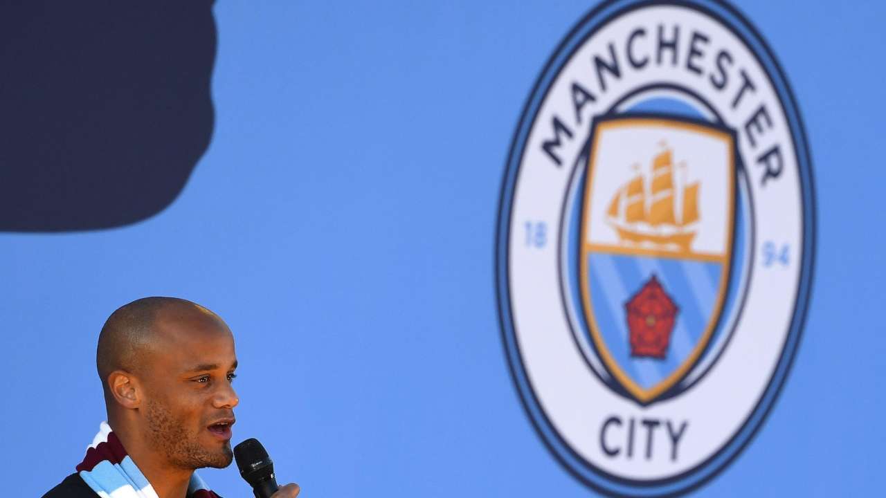 Soccer-Man City academy coach Davies follows Kompany to Anderlecht
