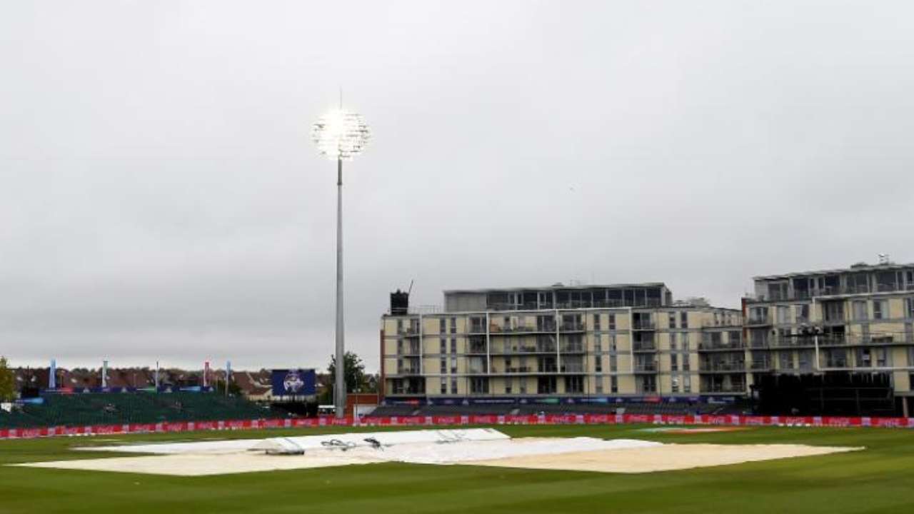 World Cup warm-up matches between Pakistan and Bangladesh and South Africa and West Indies were called off due to rain