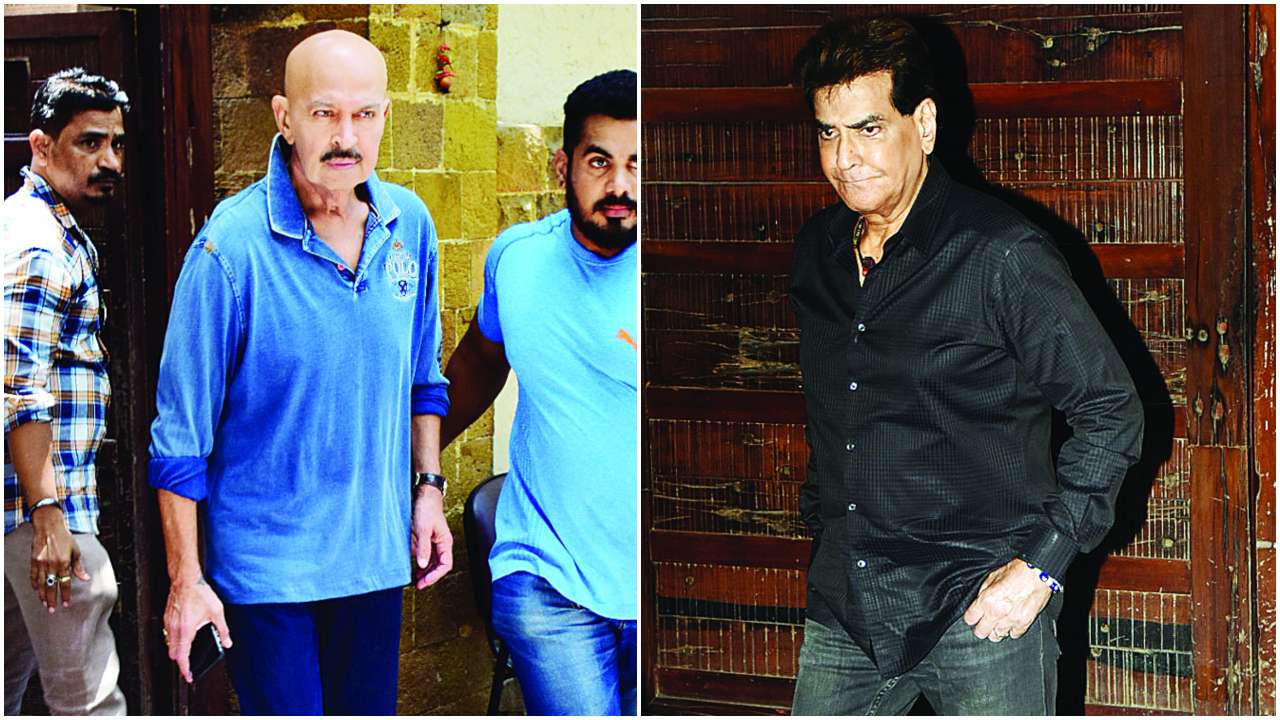   Jeetendra, Rakesh Roshan visited the Devgan's house "title =" Jeetendra, Rakesh Roshan visited the Devgan's house "data-title =" Jeetendra and Rakesh Roshan decided to visit Ajay in the House.
Rakesh, who is recovering from his illness, was unable to visit the crematorium because he was asked to stay away from the crowds. "Data-url =" https://www.dnaindia.com/bollywood/photo-gallery-ajay-devgn-to-have-a-reunion-prayer-for- his-papa-veeru-devgan-2754677 / jeetendra- rakesh-roshan-visited-the-devgan-2754683 "clbad =" img-responsive "/> 

<p> 5/6 </p>
<h3/>
<p>  Jeetendra and Rakesh Roshan decided to go to Ajay at home. <br />
Rakesh, recovering from his illness, was unable to attend the crematorium because he was asked to stay away from the crowd. </p>
</p></div>
<p clbad=