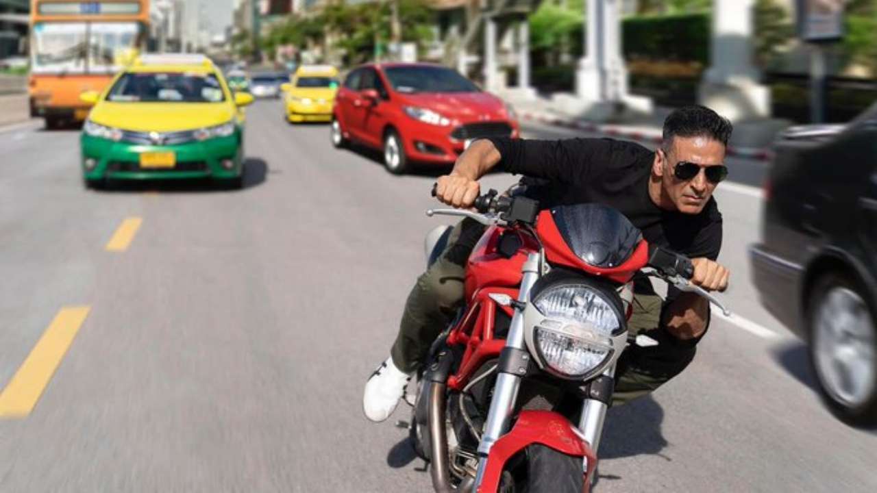 'Sooryavanshi': Akshay Kumar shoots for a chasing action sequence on the busy streets of Bangkok for Rohit Shetty's film