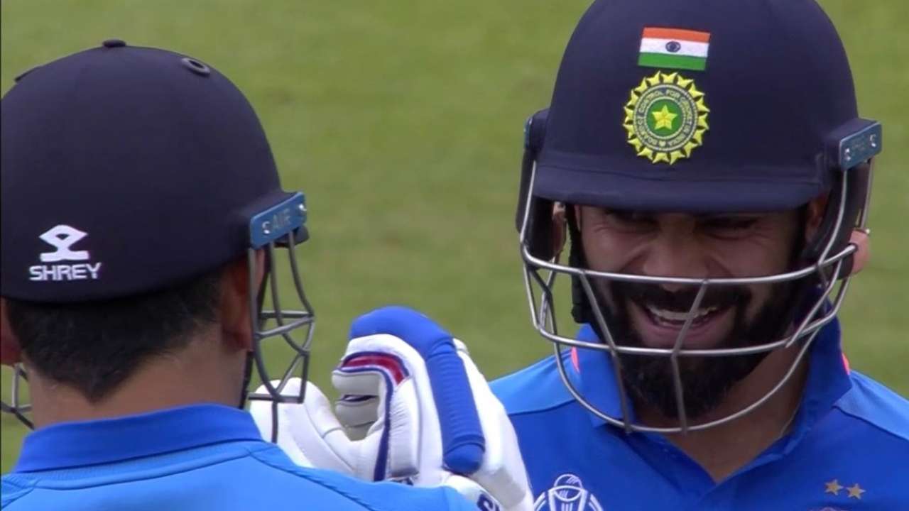 Dhoni-Kohli add 37 off 20 balls