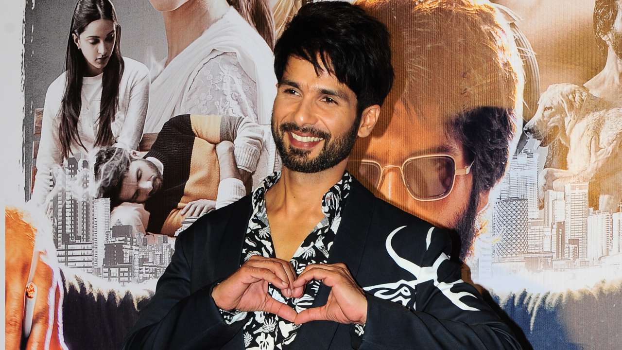 OMG! Shahid Kapoor gets furious at the paps for taking pictures of his  children, “pictures toh le chuke ho”