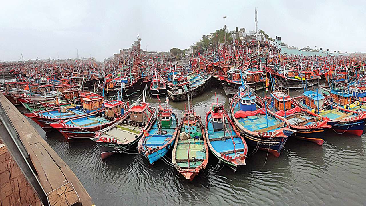 after all that prep cyclone vayu sidesteps gujarat after all that prep cyclone vayu sidesteps gujarat