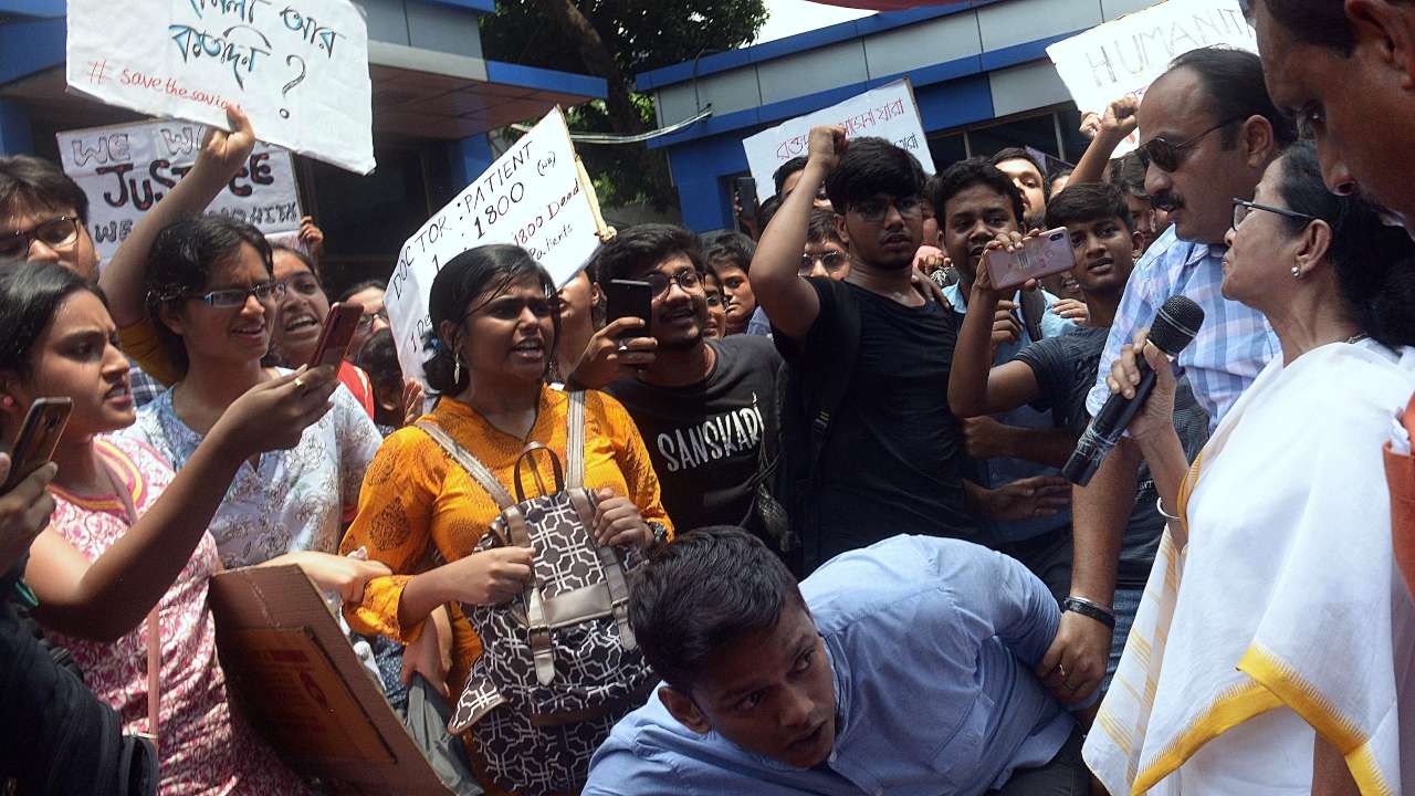 Mamata at SSKM hospital