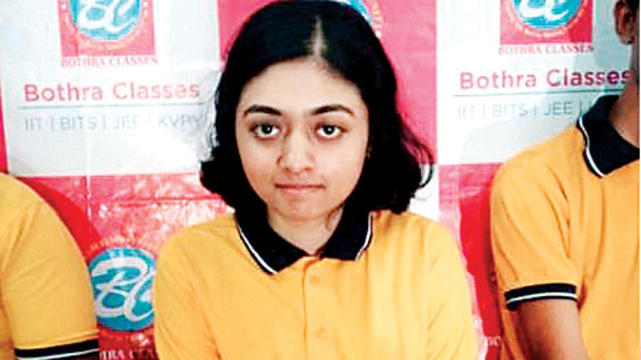 Gujarat topper an Ahmedabad girl Shabnam Sahay, leads all girls in ...