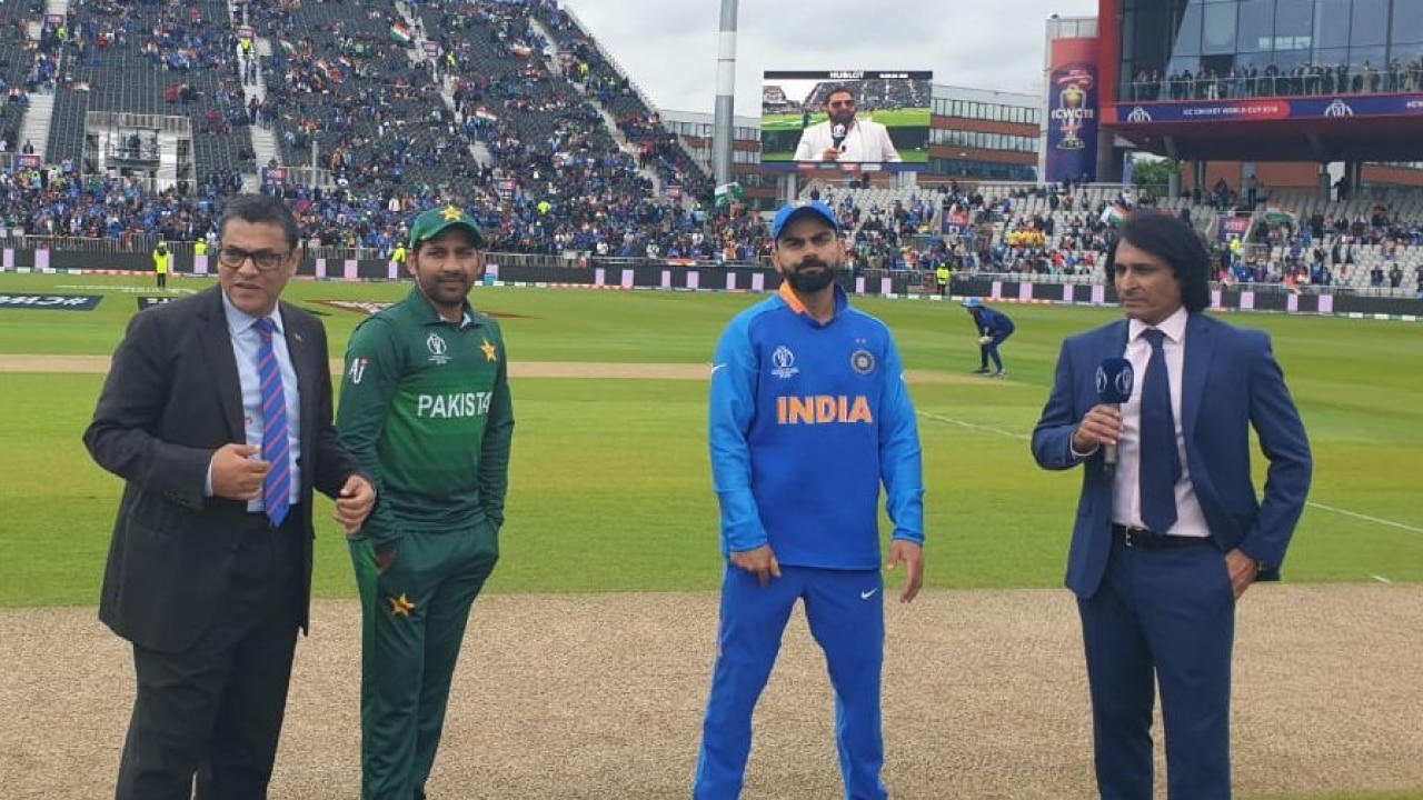 India Vs Pakistan Live Cricket Score World Cup 19 In Pictures Ind Vs Pak Live Steaming Updates And Scorecard At Old Trafford Manchester Icc Cricket World Cup 19