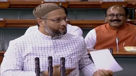 Asaduddin Owaisi responded with 'Allahu Akbar' to 'Jai Shri Ram' slogans raised by other MPs