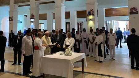 PM Modi offers prayers in homage to the memory of the victims of the deadly terrorist attack in Srilanka