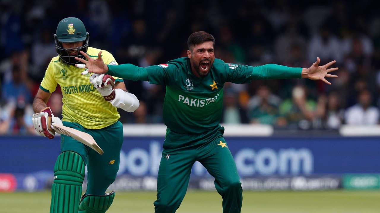 Mohammad Amir gets Hashim Amla out