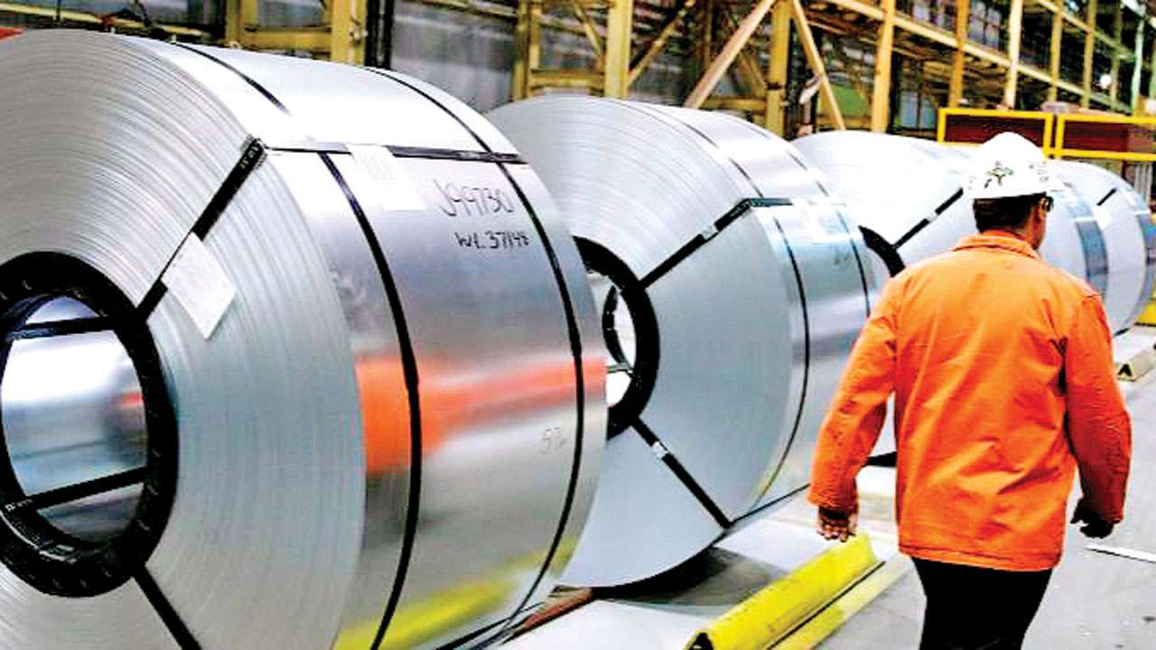 Tata Steel to pare debt by $1 billion a year, expansion to be India centric