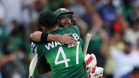 Pakistan win by 3 wickets