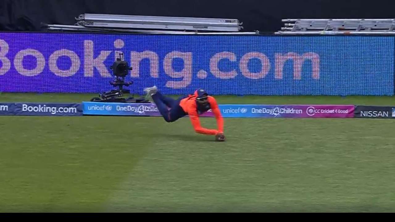 Ravindra Jadeja takes stunning catch to dismiss Jason Roy