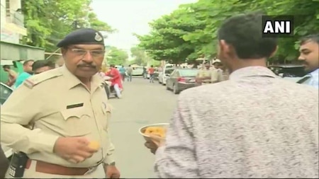Sweets distributed, celebatory gunshots on Akash Vijayvargiya's release
