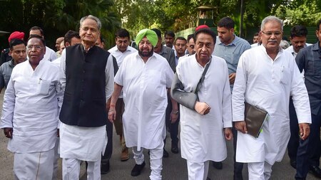 Over 150 office-bearers have put their papers after Gandhi's decision to quit: Gehlot