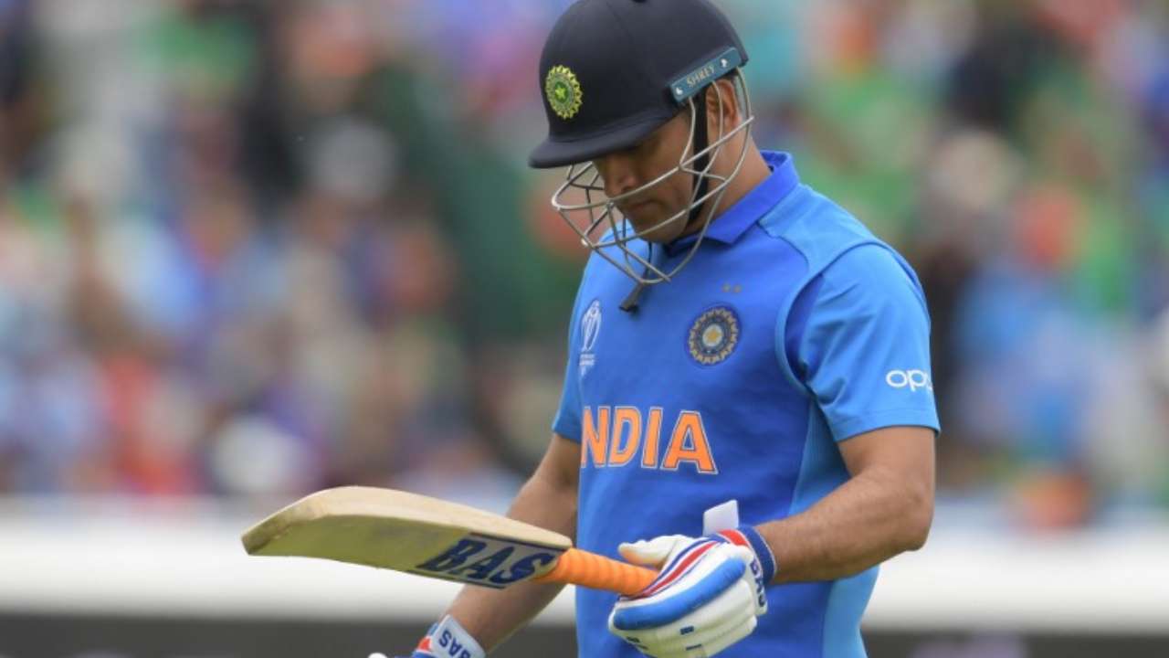 Ms Dhoni Scores 35 In India Vs Bangladesh Ind Vs Ban Match In World Cup 19 Twitter Reactions Jokes Tweets And Memes Icc Cricket World Cup 19